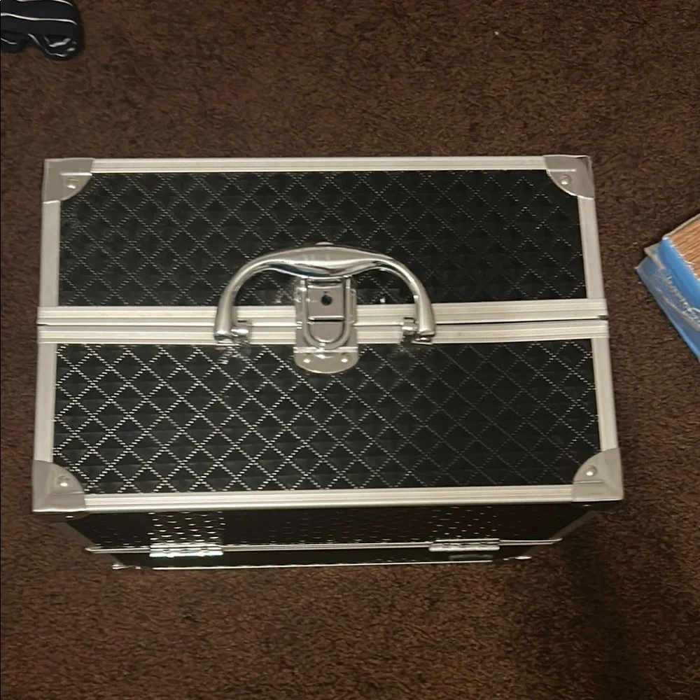 Caboodles Black and Silver Makeup Organizer
